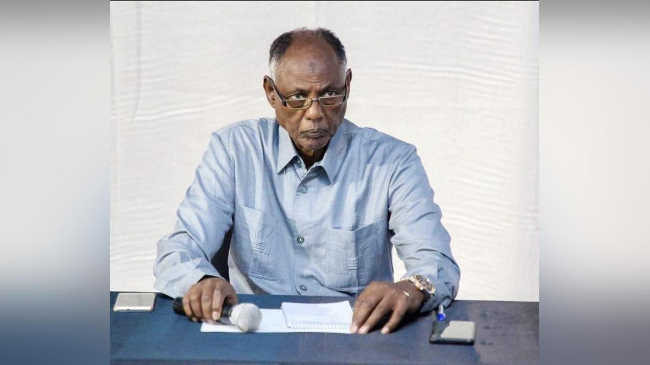 رئيس الوزراء يعين سالم عليو إبرو وزيرا للعمل والشؤون الاجتماعية رئيس الوزراء يعين سالم عليو إبرو وزيرا للعمل والشؤون الاجتماعية