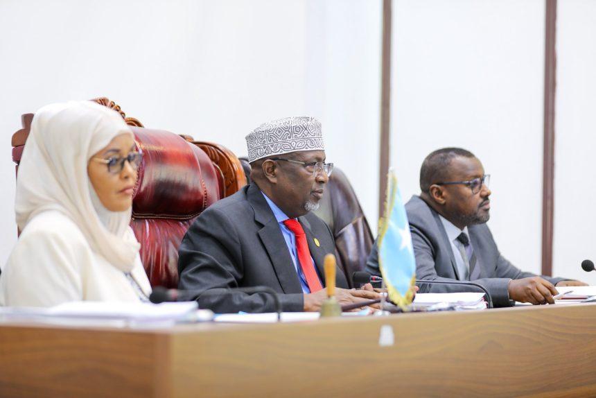 مجلس الشعب يناقش اعتبار 14 أكتوبر يومًا وطنيًا للبلاد مجلس الشعب يناقش اعتبار 14 أكتوبر يومًا وطنيًا للبلاد