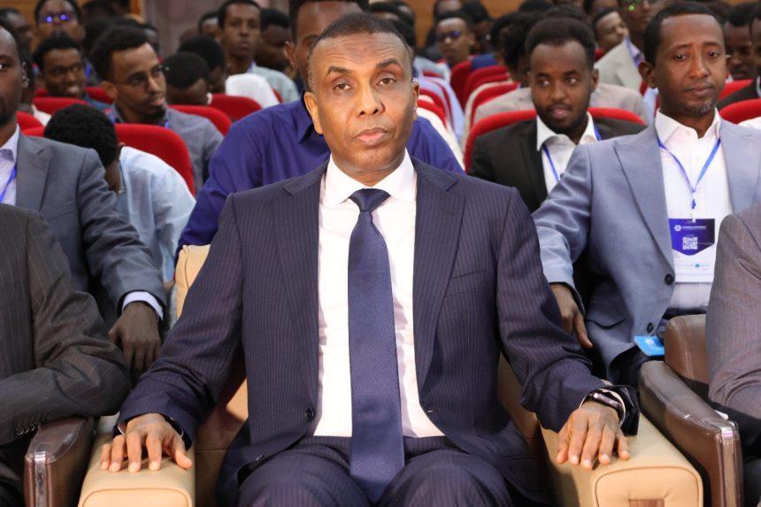 رئيس الوزراء يدشن منتدى حوكمة الإنترنت رئيس الوزراء يدشن منتدى حوكمة الإنترنت