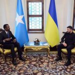 سفير جمهورية الصومال يقدّم أوراق اعتماده إلى رئيس أوكرانيا سفير جمهورية الصومال يقدّم أوراق اعتماده إلى رئيس أوكرانيا
