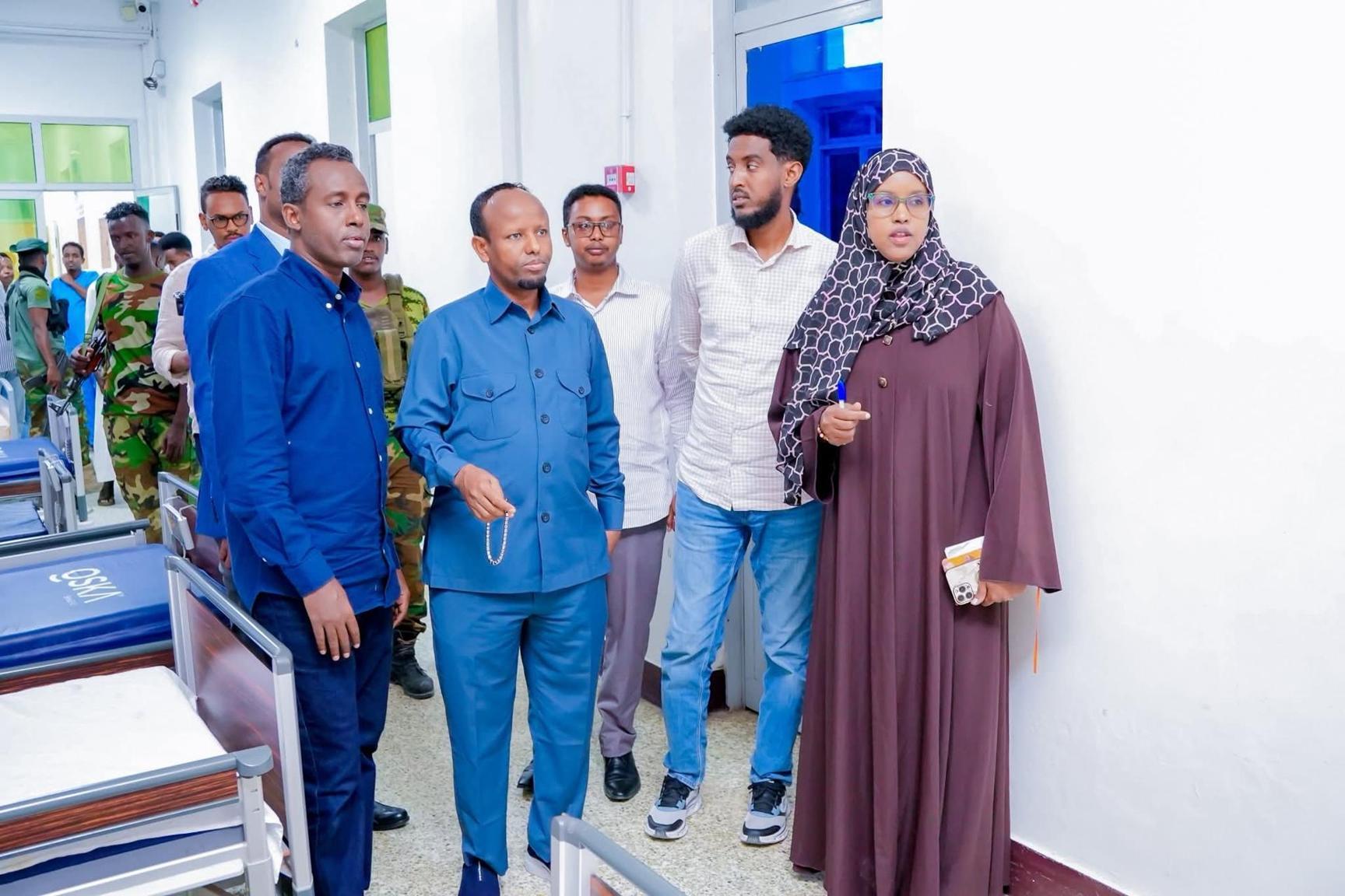 وزير الصحة يقوم بزيارة طارئة إلى مستشفى بنادر للأمومة والطفولة وزير الصحة يقوم بزيارة طارئة إلى مستشفى بنادر للأمومة والطفولة