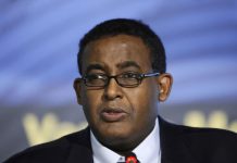 رئيس وزراء سابق يحذر من منح الولايات سلطة إدارة الانتخابات البرلمانية رئيس وزراء سابق يحذر من منح الولايات سلطة إدارة الانتخابات البرلمانية