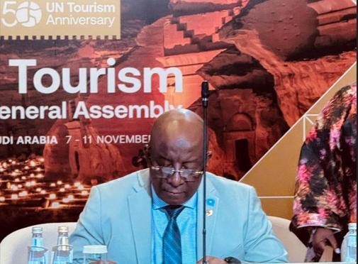وزير الإعلام يشارك في مؤتمر وزراء سياحة الدول الأفريقية وزير الإعلام يشارك في مؤتمر وزراء سياحة الدول الأفريقية