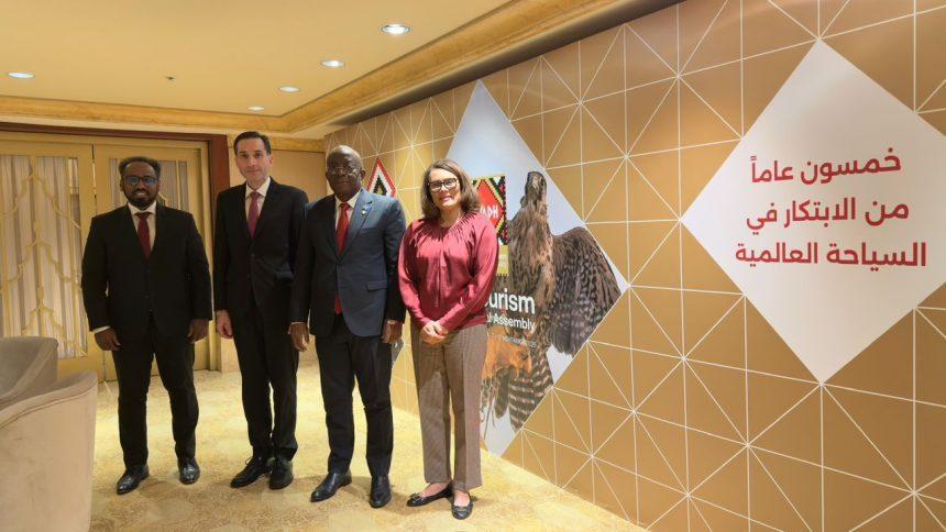 وزير الإعلام يبحث مع قادة منظمة السياحة العالمية وزير الإعلام يبحث مع قادة منظمة السياحة العالمية