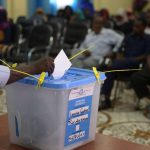 لجنة الانتخابات تدعو لاستكمال ترتيبات الانتخابات وفق الأطر الدستورية لجنة الانتخابات تدعو لاستكمال ترتيبات الانتخابات وفق الأطر الدستورية