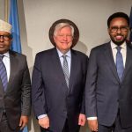 الولايات المتحدة والصومال تناقشان توسيع التعاون الأمني الولايات المتحدة والصومال تناقشان توسيع التعاون الأمني 