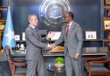 الصومال وإيطاليا تناقشان التعاون في مجال النفط والغاز الصومال وإيطاليا تناقشان التعاون في مجال النفط والغاز