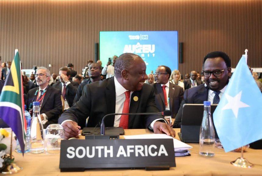 نائب رئيس الوزراء يشارك في القمة للاتحادين الأفريقي والأوروبي نائب رئيس الوزراء يشارك في القمة للاتحادين الأفريقي والأوروبي