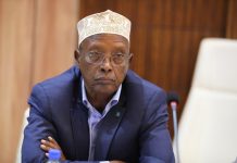 من المعارضة إلى المشاركة.. عبدي قيبديد يدعم النظام الانتخابي الحديث من المعارضة إلى المشاركة.. عبدي قيبديد يدعم النظام الانتخابي الحديث