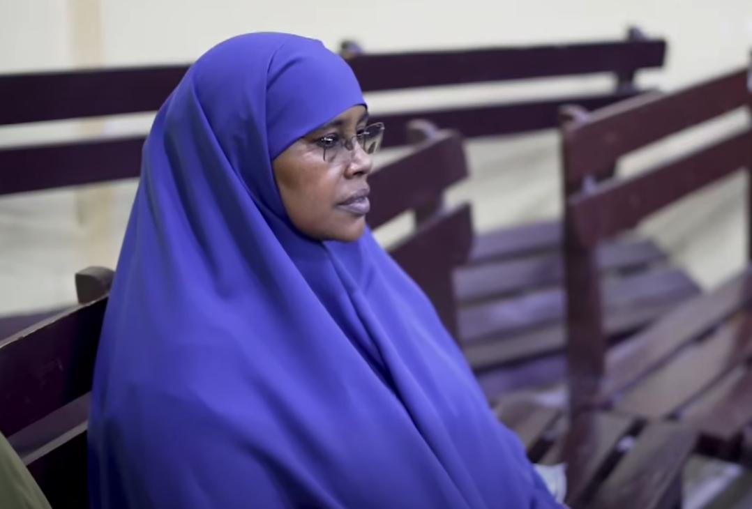 محكمة إقليم بنادر تصدر حكما بالسجن على امرأة متهمة بتمويل الإرهاب محكمة إقليم بنادر تصدر حكما بالسجن على امرأة متهمة بتمويل الإرهاب