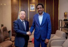 مدير عام هيئة الهجرة والجنسية الوطنية يلتقي بالسفير الصيني مدير عام هيئة الهجرة والجنسية الوطنية يلتقي بالسفير الصيني