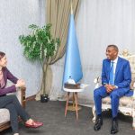 رئيس الوزراء يستقبل وفد المملكة المتحدة ويثمن دعمها لحقوق الإنسان رئيس الوزراء يستقبل وفد المملكة المتحدة ويثمن دعمها لحقوق الإنسان