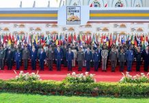 وزير الدفاع يشارك في افتتاح المعرض للصناعات الدفاعية بالقاهرة وزير الدفاع يشارك في افتتاح المعرض للصناعات الدفاعية بالقاهرة