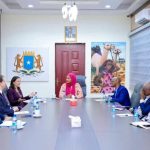 وزيرة الأسرة تستقبل سفيرة المملكة المتحدة لحقوق الإنسان وزيرة الأسرة تستقبل سفيرة المملكة المتحدة لحقوق الإنسان