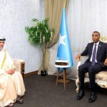 رئيس الوزراء يستقبل سفير الإمارات ويبحث التعاون الإنساني رئيس الوزراء يستقبل سفير الإمارات ويبحث التعاون الإنساني