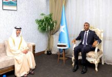 رئيس الوزراء يستقبل سفير الإمارات ويبحث التعاون الإنساني رئيس الوزراء يستقبل سفير الإمارات ويبحث التعاون الإنساني