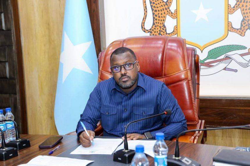 النائب لرئيس مجلس الشعب يترأس اجتماعاً لاعتماد أجندة الجلسات القادمة النائب لرئيس مجلس الشعب يترأس اجتماعاً لاعتماد أجندة الجلسات القادمة