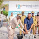 رئيس إقليم بنادر يدشّن مشاريع خدمية وأمنية لتعزيز البنية الإدارية رئيس إقليم بنادر يدشّن مشاريع خدمية وأمنية لتعزيز البنية الإدارية