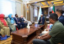 وزير الدفاع يبحث مع ممثل الأمم المتحدة تعزيز التعاون الأمني وزير الدفاع يبحث مع ممثل الأمم المتحدة تعزيز التعاون الأمني