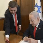 نشطاء ينتقدون اعتراف إسرائيل بأرض الصومال نشطاء ينتقدون اعتراف إسرائيل بأرض الصومال