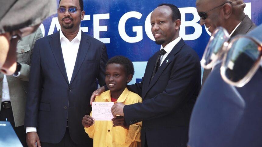 وزير الصحة يدشن حملة التحصين ضد مرض الدفتيريا وزير الصحة يدشن حملة التحصين ضد مرض الدفتيريا