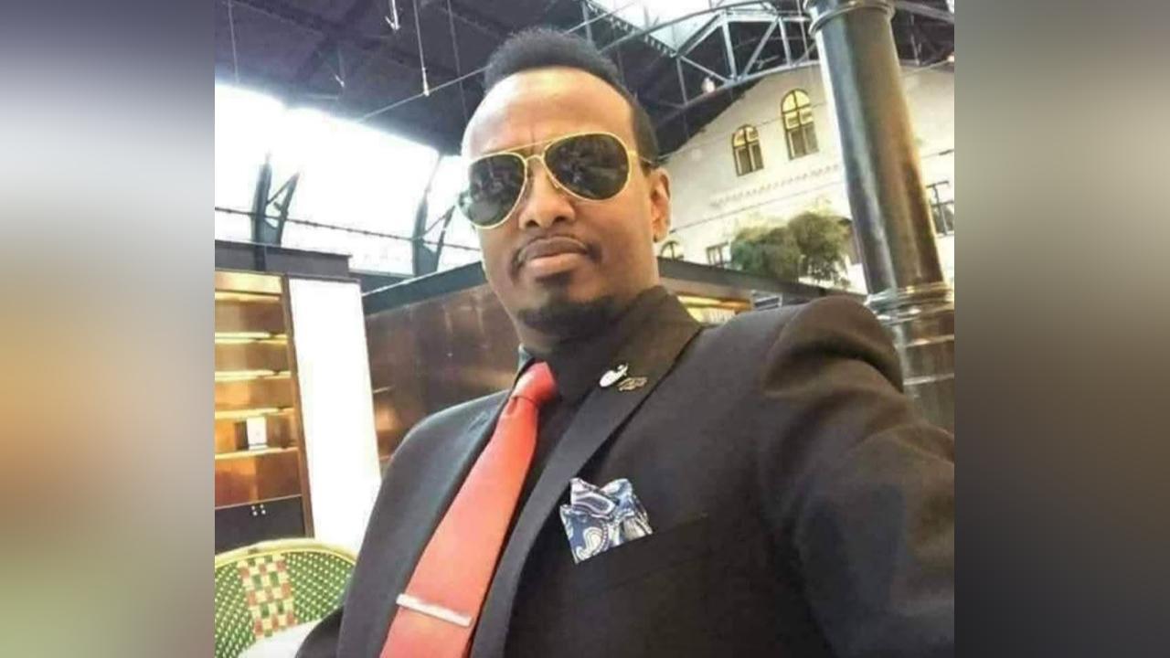 إيقاف مسؤول في بونتلاند عن العمل بسبب مشاركته في حفل في مقديشو إيقاف مسؤول في بونتلاند عن العمل بسبب مشاركته في حفل في مقديشو