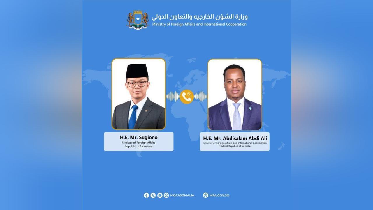 وزير الخارجية يبحث مع نظيره الإندونيسي أهمية دعم سيادة الصومال وزير الخارجية يبحث مع نظيره الإندونيسي أهمية دعم سيادة الصومال