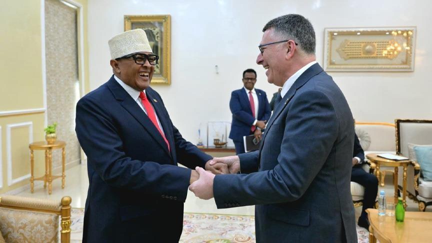 مقديشو تعتبر زيارة ساعر لأرض الصومال انتهاكا لسيادة البلاد مقديشو تعتبر زيارة ساعر لأرض الصومال انتهاكا لسيادة البلاد