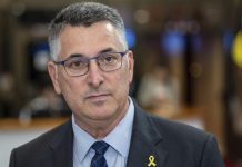 وزير الخارجية الإسرائيلي يصل إلى “أرض الصومال” وزير الخارجية الإسرائيلي يصل إلى "أرض الصومال"