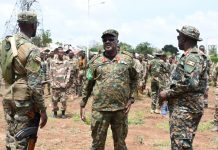 أوغندا تعلن سحب قواتها من الصومال بعد 19 عاما أوغندا تعلن سحب قواتها من الصومال بعد 19 عاما