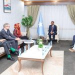 رئيس الوزراء يشيد بالدعم السويسري لمشاريع التنمية والبنية التحتية رئيس الوزراء يشيد بالدعم السويسري لمشاريع التنمية والبنية التحتية