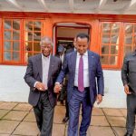 وزير الخارجية يزور رئيس جنوب أفريقيا السابق وزير الخارجية يزور رئيس جنوب أفريقيا السابق