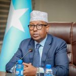 وزير الدفاع يهنئ الفريق أشرف سالم زاهر بتعيينه وزيرًا للدفاع المصري وزير الدفاع يهنئ الفريق أشرف سالم زاهر بتعيينه وزيرًا للدفاع المصري