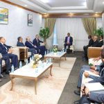 رئيس الوزراء يستقبل وفدا من جامعة الدول العربية رئيس الوزراء يستقبل وفدا من جامعة الدول العربية