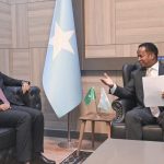 وزير الخارجية يلتقي مبعوث “إيغاد ” الخاص إلى جنوب السودان وزير الخارجية يلتقي مبعوث “إيغاد ” الخاص إلى جنوب السودان