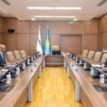 الصومال وكازاخستان تبحثان تعزيز التعاون في مجال استكشاف النفط الصومال وكازاخستان تبحثان تعزيز التعاون في مجال استكشاف النفط