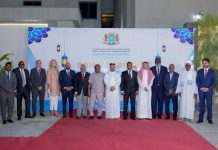 وزير الخارجية يقيم مأدبة إفطار على شرف السفراء المعتمدين لدى البلاد وزير الخارجية يقيم مأدبة إفطار على شرف السفراء المعتمدين لدى البلاد