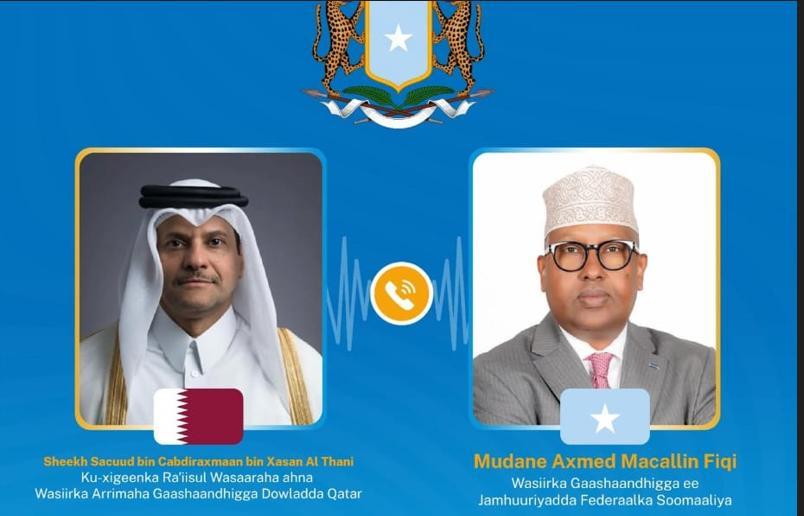 وزير الدفاع يجري اتصالاً هاتفياً مع نظيره القطري وزير الدفاع يجري اتصالاً هاتفياً مع نظيره القطري