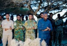 القائد العام لجهاز المخابرات يشيد بدور القوات في منطقة طناني القائد العام لجهاز المخابرات يشيد بدور القوات في منطقة طناني