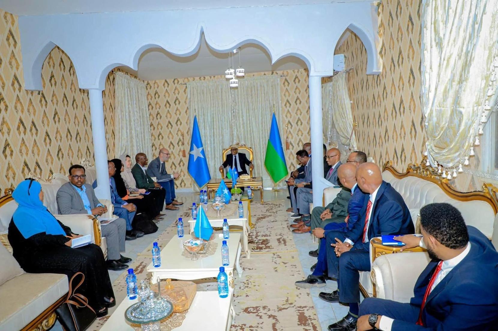 وفد أممي يصل إلى لاسعانود لبحث تعزيز التعاون والدعم الإنساني وفد أممي يصل إلى لاسعانود لبحث تعزيز التعاون والدعم الإنساني