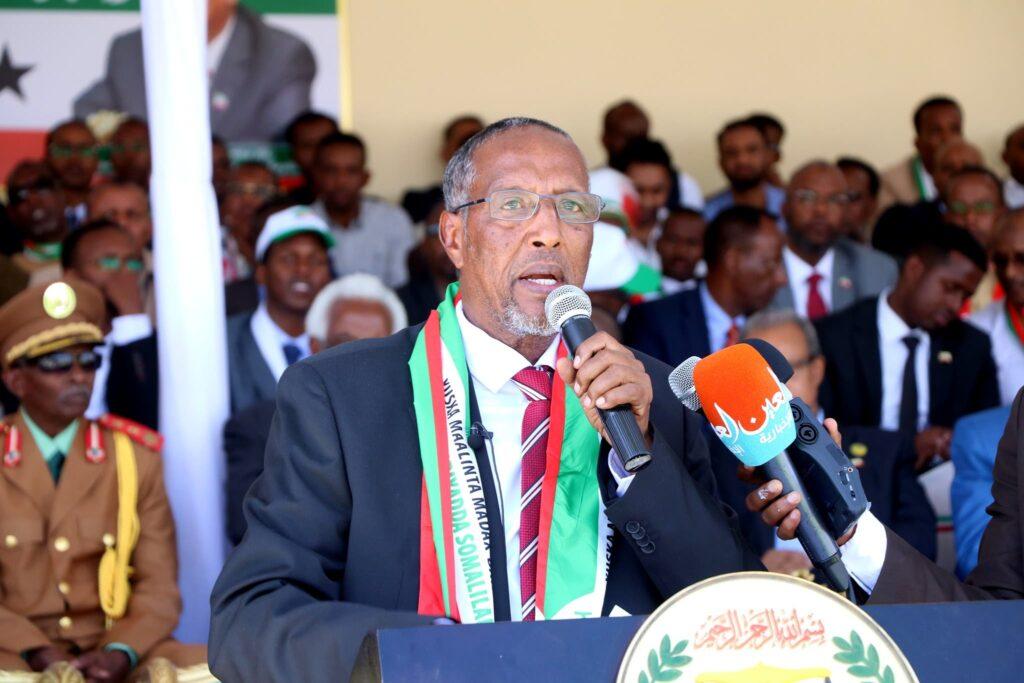 رئيس أرض الصومال ينفي أي مخطط لتمديد فترة ولايته ويؤكد على إجراء انتخابات الأحزاب قبل الرئاسية