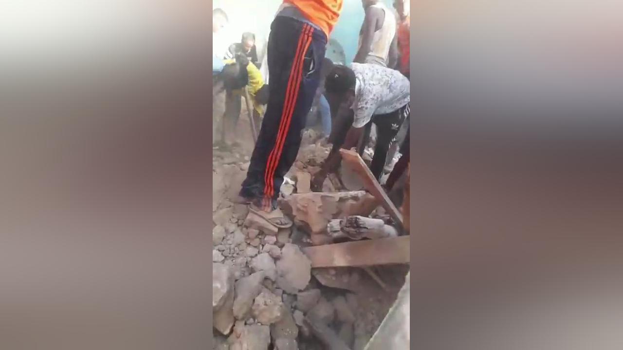وفاة شخص واحد في انهيار مبنى سكني ببربرا