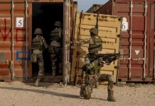 رفع حظر السلاح عن الصومال.. فرصة لتقويض نفوذ “الشباب” رفع حظر السلاح عن الصومال.. فرصة لتقويض نفوذ "الشباب"