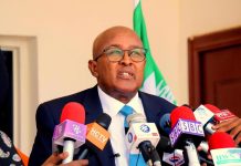 عرو يلغي قرار زيادة أسعار خدمات الانترنت لتفادي اجتجاجات عرو يلغي قرار زيادة أسعار خدمات الانترنت لتفادي اجتجاجات