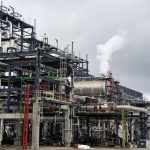 أغنى رجل في أفريقيا سيجعل مصفاته في نيجيريا الأكبر بالعالم أغنى رجل في أفريقيا سيجعل مصفاته في نيجيريا الأكبر بالعالم