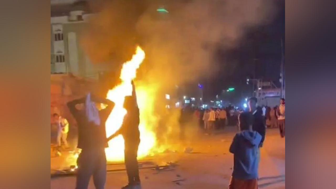 اضطرابات تؤدي إلى قتلى وجرحى في بورما والرئيس عرو يتخذ خطوات اضطرابات تؤدي إلى قتلى وجرحى في بورما والرئيس عرو يتخذ خطوات