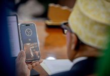 إسرائيل توافق على اعتماد أول سفير لـ”أرض الصومال” لديها إسرائيل توافق على اعتماد أول سفير لـ"أرض الصومال" لديها