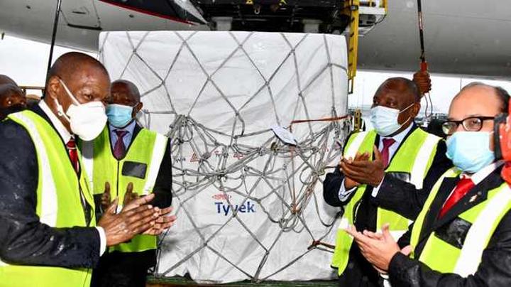 Ramaphosa and Mkhize in tussle over Covid-19 vaccines Ramaphosa and Mkhize in tussle over Covid-19 vaccines