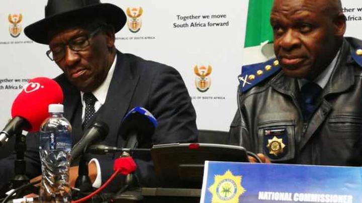 DA urges Ramaphosa to axe both Sitole and Cele DA urges Ramaphosa to axe both Sitole and Cele