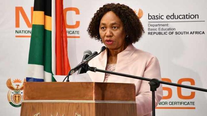 Angie Motshekga’s tap dance to explain matric pass rate vs school drop-outs Angie Motshekga’s tap dance to explain matric pass rate vs school drop-outs